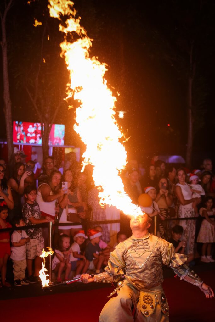 Temporada natalina no Iguatemi Ribeirão se inicia com chegada do Noel | Créditos: Rafael Cautella