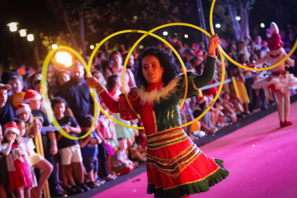 Temporada natalina no Iguatemi Ribeirão se inicia com chegada do Noel | Créditos: Rafael Cautella