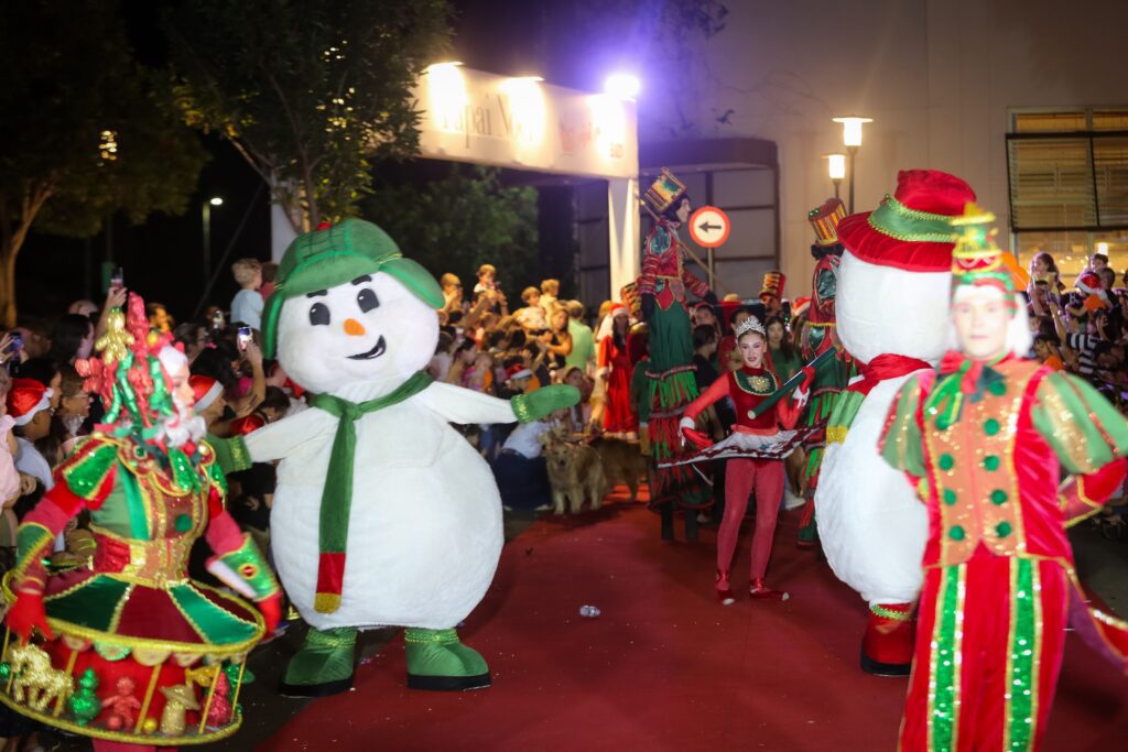 Temporada natalina no Iguatemi Ribeirão se inicia com chegada do Noel | Créditos: Rafael Cautella