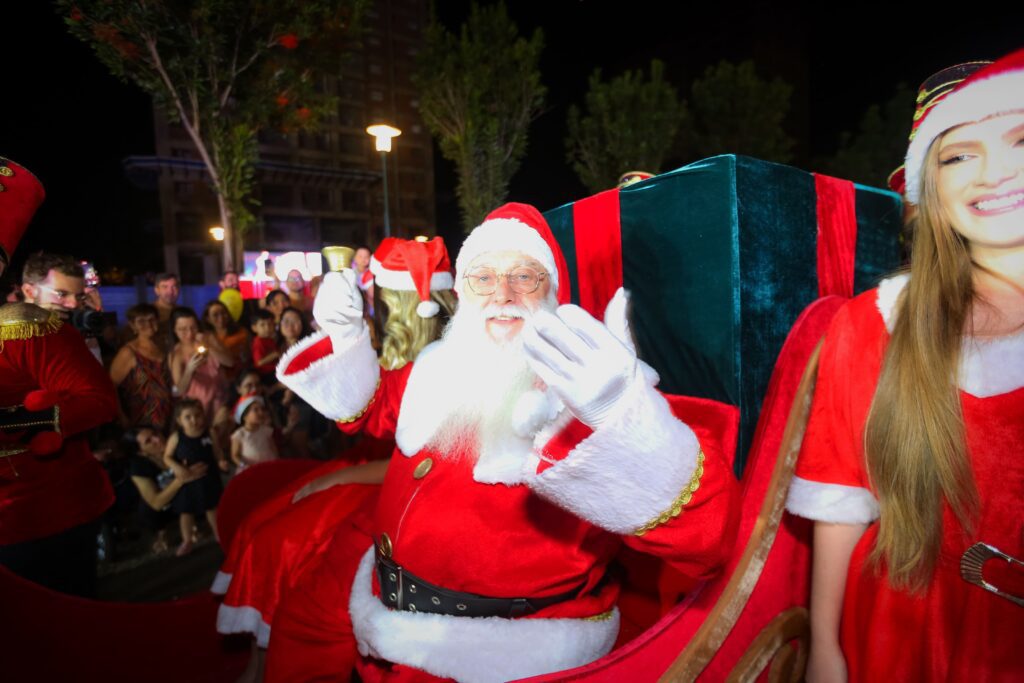 Temporada natalina no Iguatemi Ribeirão se inicia com chegada do Noel | Créditos: Rafael Cautella