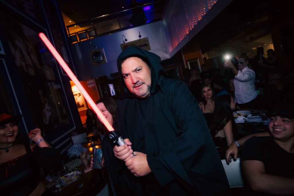 Tributo ao Metallica coloca Hard Rock Cafe® Ribeirão no clima do Halloween | Créditos: Rafael Cautella