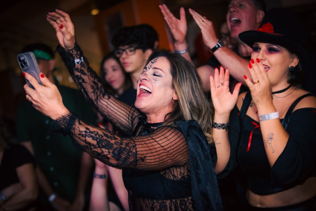 Tributo ao Metallica coloca Hard Rock Cafe® Ribeirão no clima do Halloween | Créditos: Rafael Cautella