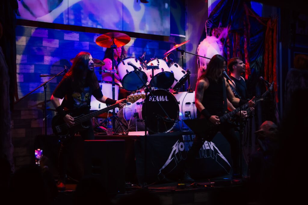 Tributo ao Metallica coloca Hard Rock Cafe® Ribeirão no clima do Halloween | Créditos: Rafael Cautella