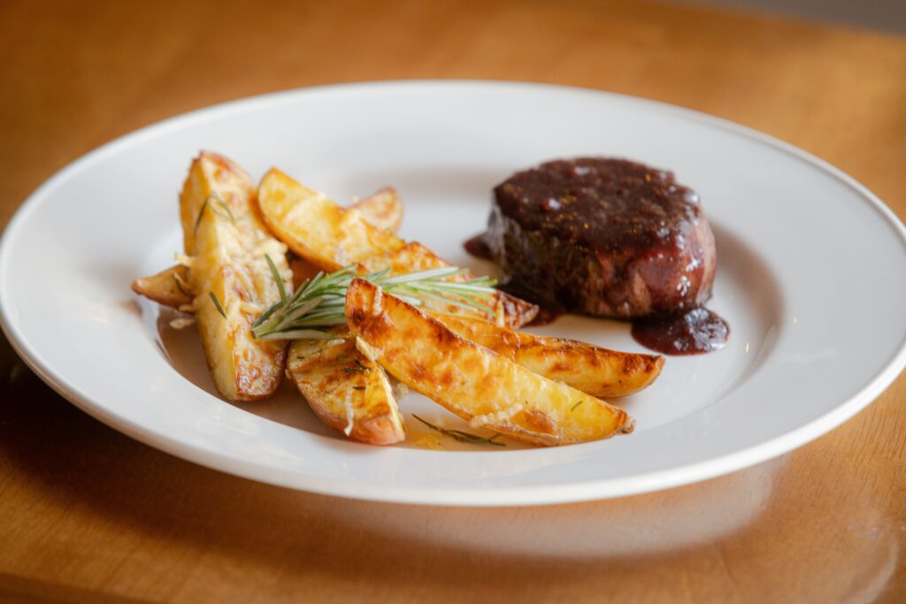 Cardápio do Reveillon Hard Rock 2025-2026 | Rafael Cautella