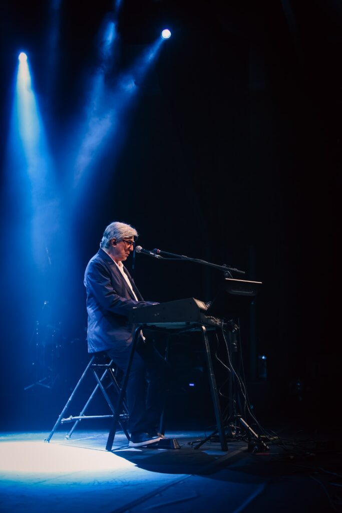 Ivan Lins no Multiplan Hall em 20-12-25 | Crédito: Rafael Cautella