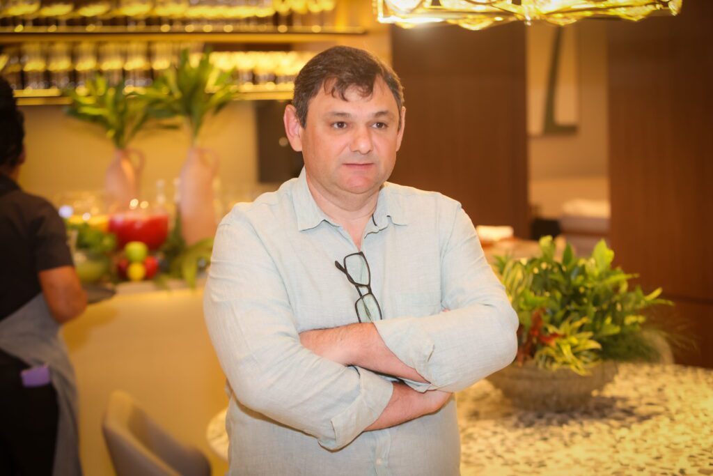 Lançamento de livro na Breton | Crédito: Rafael Cautella