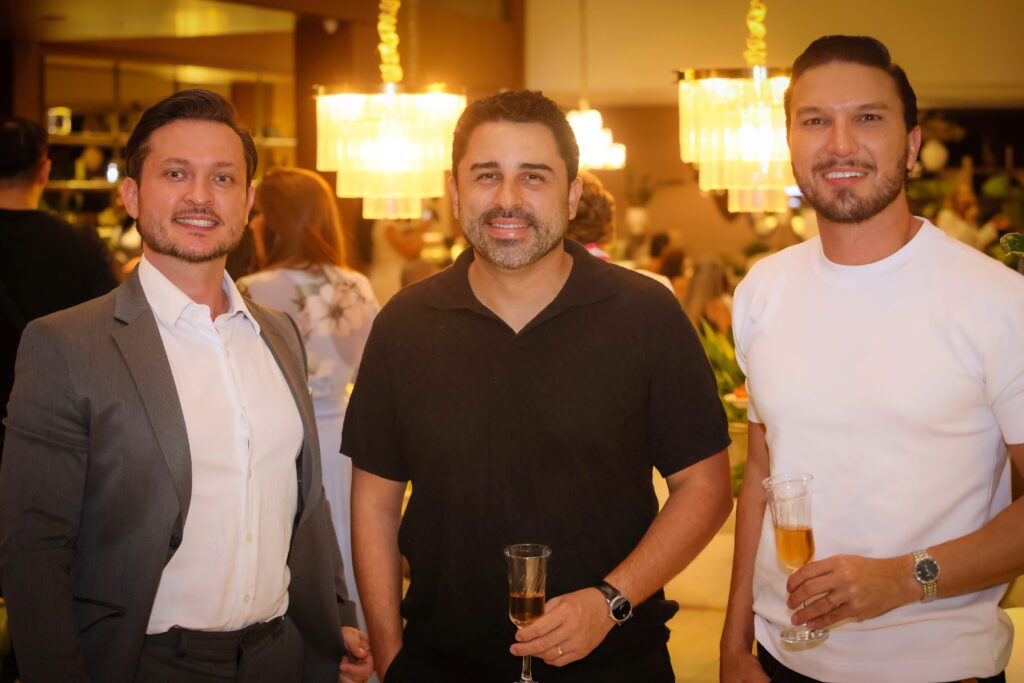 Lançamento de livro na Breton | Crédito: Rafael Cautella