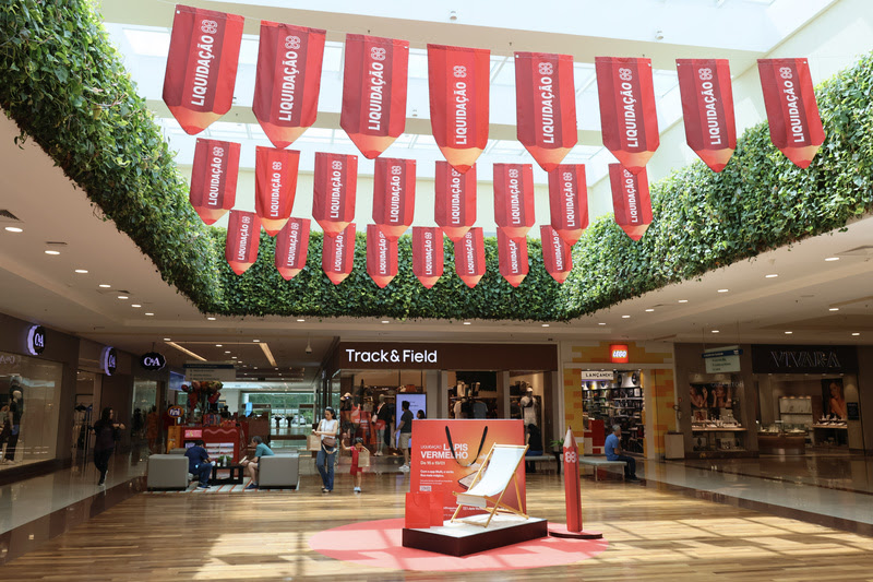 Liquidação do Lápis Vermelho no Verão 2026 | Crédito: Tábata Barbosa