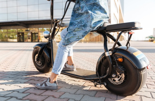 Novas regras para ciclomotores em 2026 | Crédito: Freepik