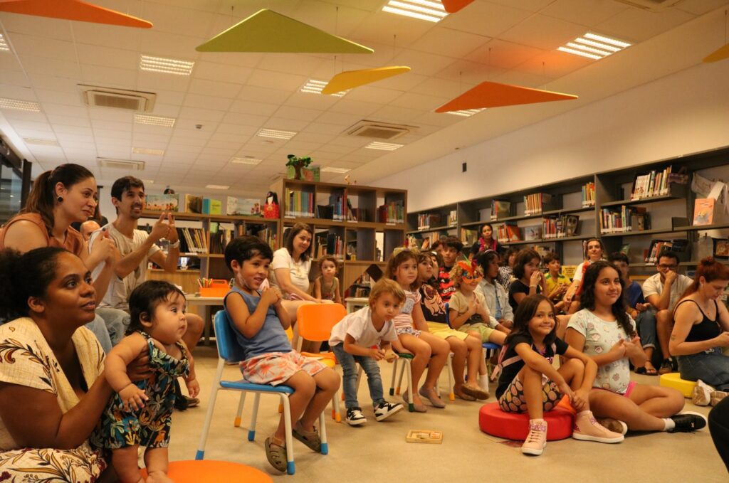 Contação de história na Biblioteca Sinhá Junqueira | Crédito: Divulgação
