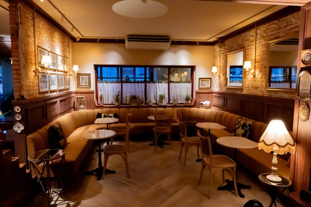 Salão do restaurante Napoleon Cuisine | Crédito: Willian Diez