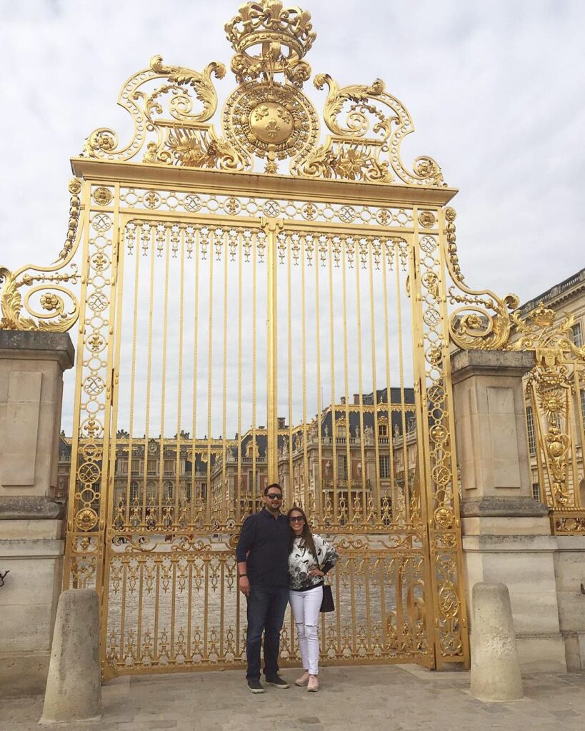 Carol Thomaz em Paris - Zumm Review | Crédito: Divulgação