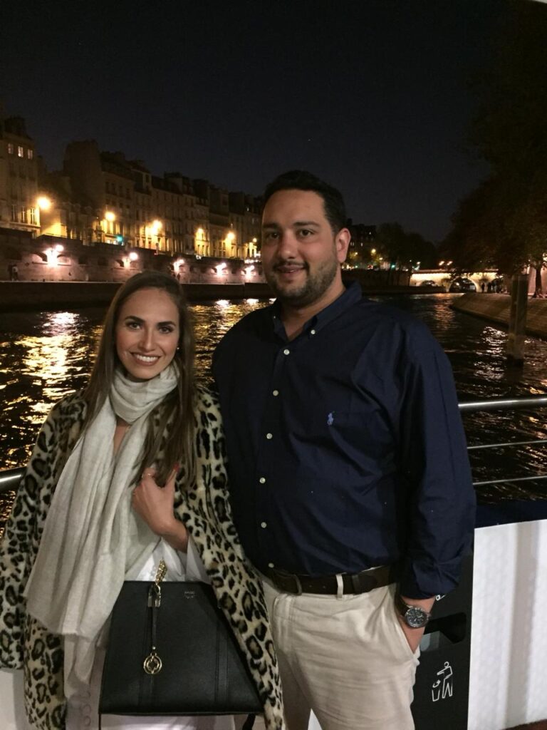 Carol Thomaz em Paris - Zumm Review | Crédito: Divulgação