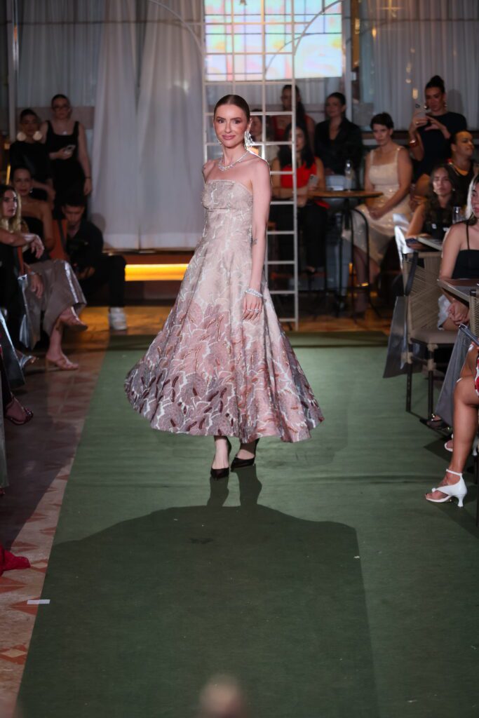 Desfile da loja Adonira | Crédito: Rafael Cautella