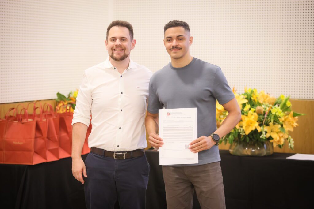 Formatura de uma turma do projeto de escolarização dos shoppings Multiplan | Crédito: Rafael Cautella