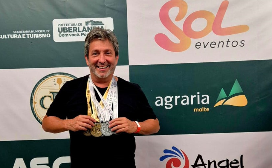 Tio Limongi comemora medalhas no CBC 2026 | Crédito: Arquivo pessoal
