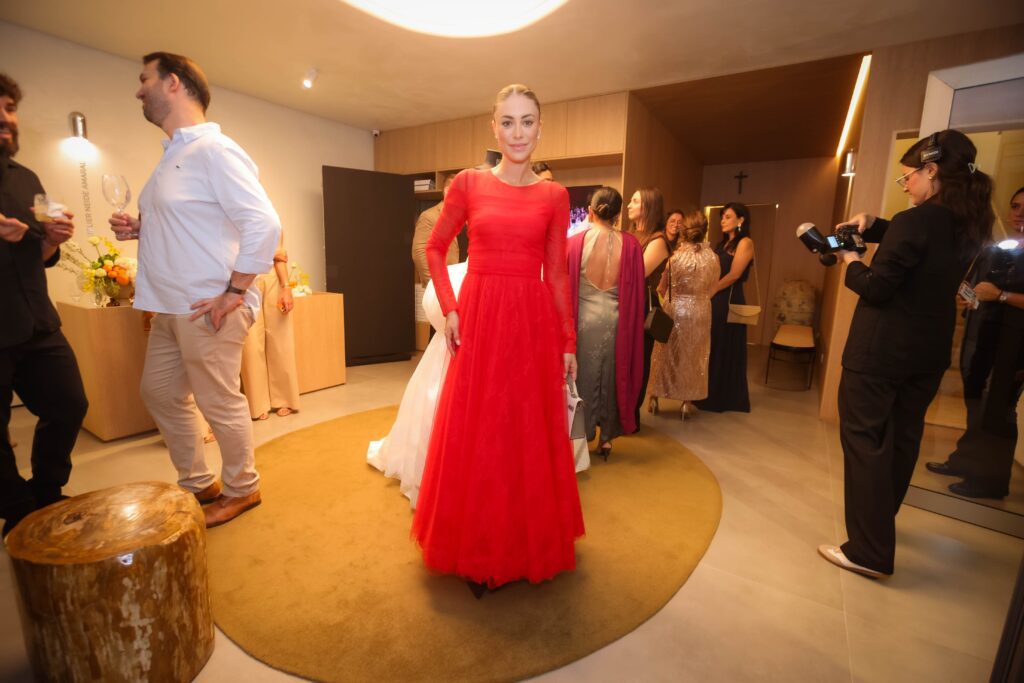 Atelier Neide Amaral apresenta Experience Barcelona Bride Week | Crédito: Rafael Cautella