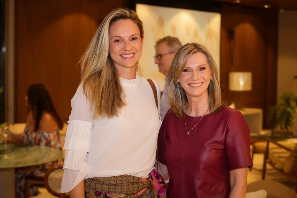 Breton recebe Larissa Perna | Crédito: Rafael Cautella