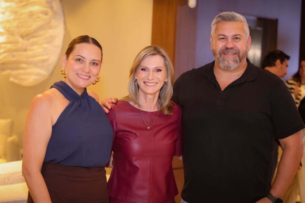 Breton recebe Larissa Perna | Crédito: Rafael Cautella