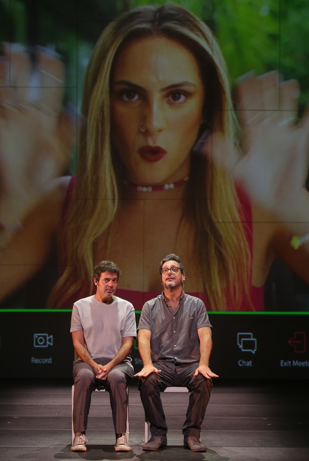 Espetáculo Gostava Mais dos Pais | Crédito: Francio de Holanda/Divulgação