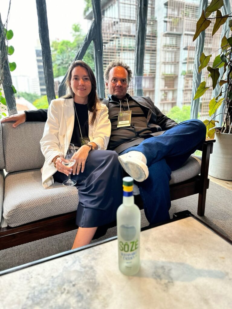 Laura Vicentini e Rodrigo Spina, sócios da SoZé Cachaça | Crédito: Divulgação