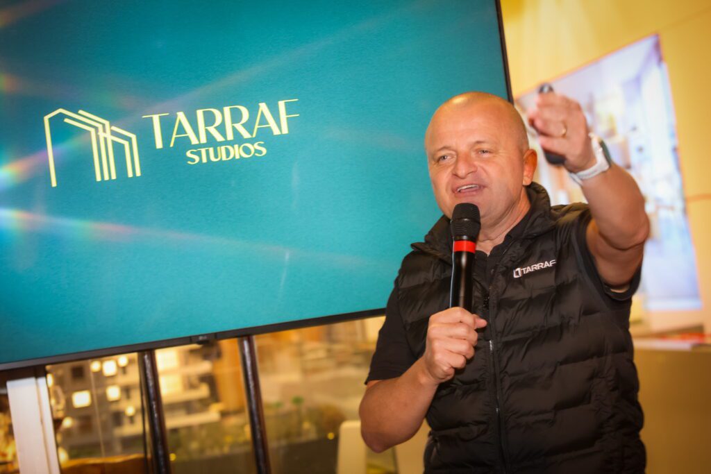 TARRAF comemora sucesso de vendas do Tarraf Studios | Crédito: Rafael Cautella 