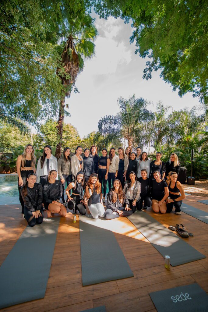Experiência de yoga da SEDE na Casa Gris | Crédito: Divulgação
