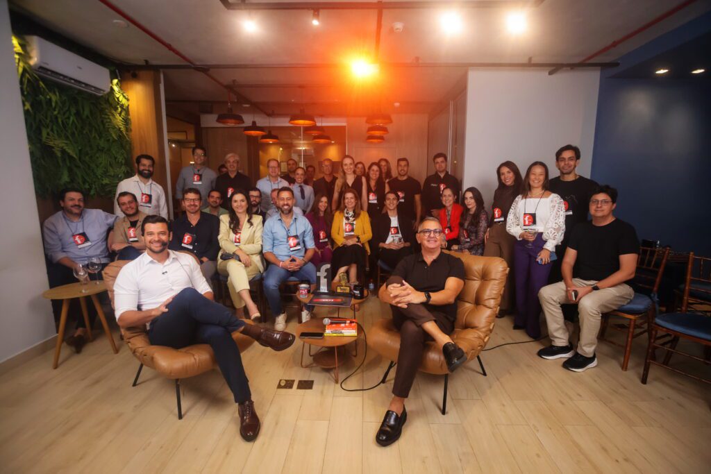 Gravação de podcast do Grupo First com Adilson Haddad | Crédito: Rafael Cautella
