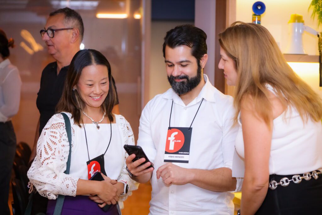 Gravação de podcast do Grupo First com Adilson Haddad | Crédito: Rafael Cautella