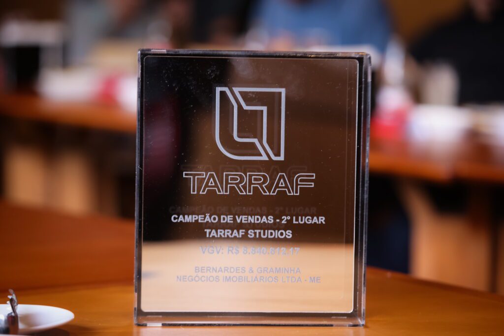 TARRAF premia imobiliárias destaque nas vendas do Tarraf Studios | Crédito: Rafael Cautella