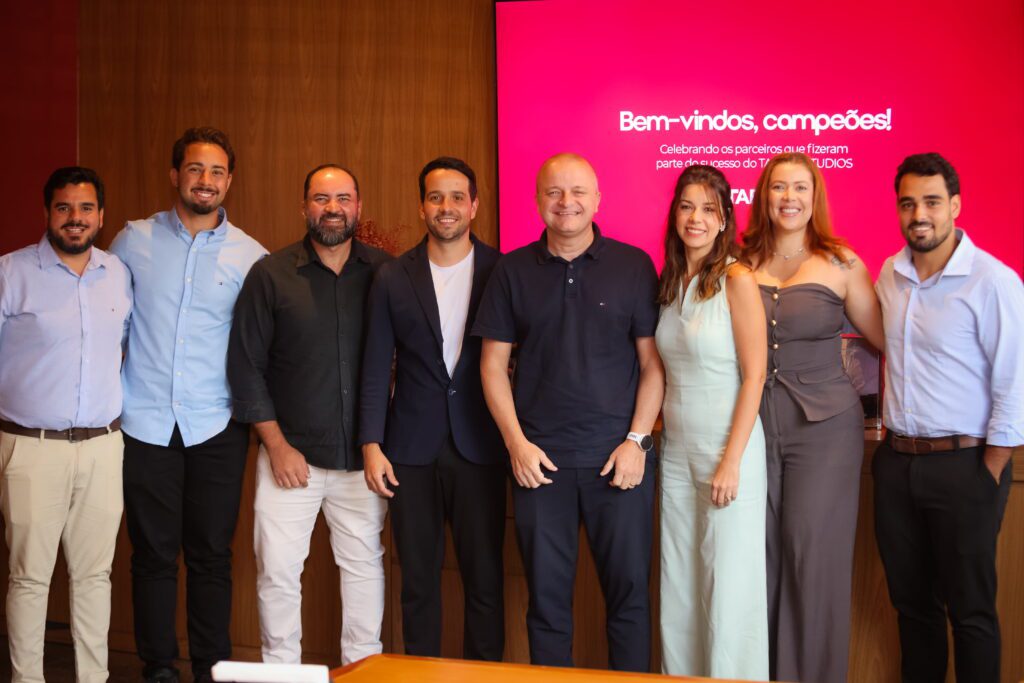 TARRAF premia imobiliárias destaque nas vendas do Tarraf Studios | Crédito: Rafael Cautella