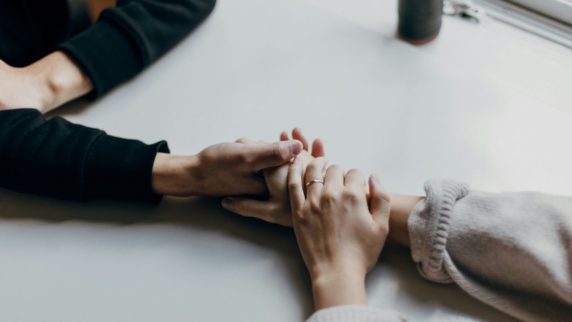 Neste Dia dos Namorados o Portal Zumm escolheu algumas histórias que certamente te mostrarão que o amor não só pode nascer, como frutificar