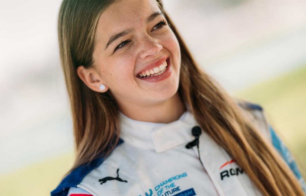 Brasileira Victoria Farfus sonha com a Fórmula 1 | Crédito: Divulgação