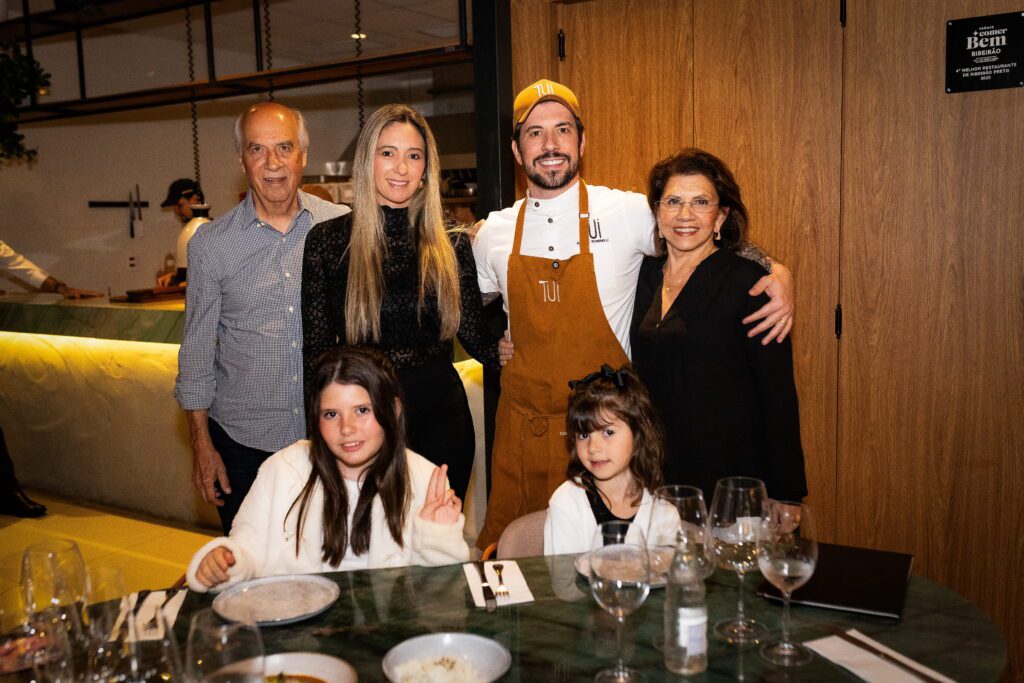 Cadu Evangelisti completa ‘trilogia’ na cozinha do Tui Restaurante | Crédito: Larissa Perna