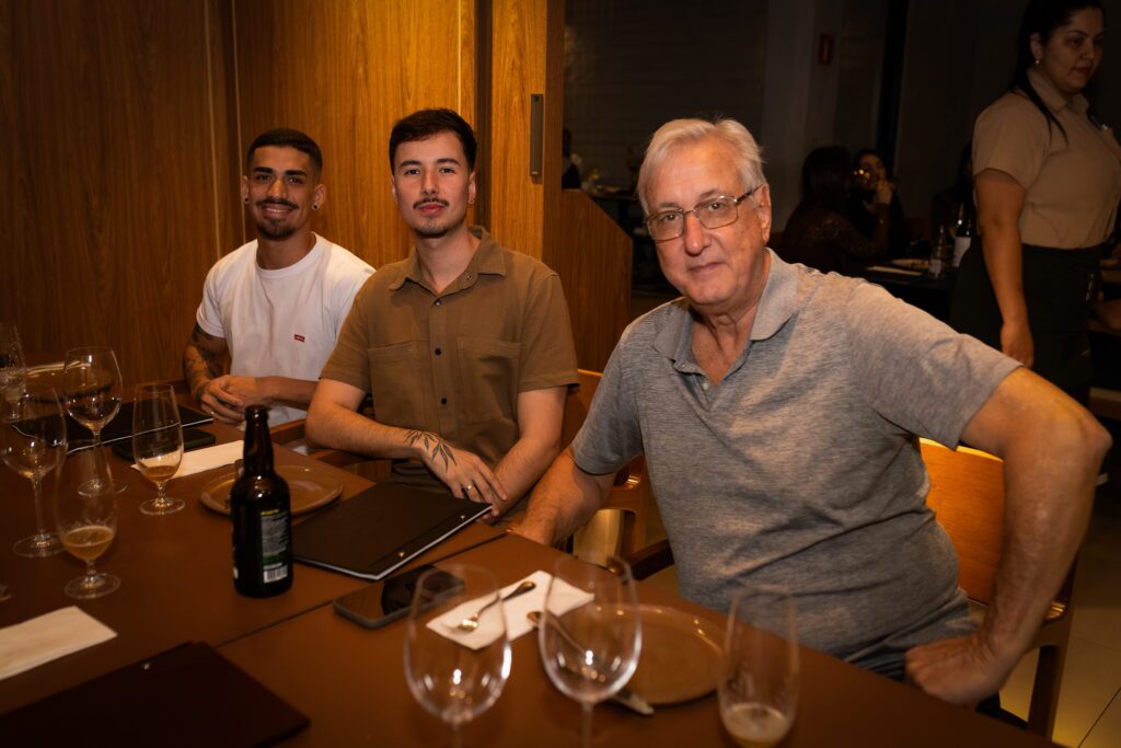 Cadu Evangelisti completa ‘trilogia’ na cozinha do Tui Restaurante | Crédito: Larissa Perna