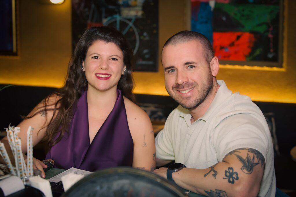 Cadu Evangelisti cozinha no SIP Tapas Bar | Crédito: Rafael Cautella
