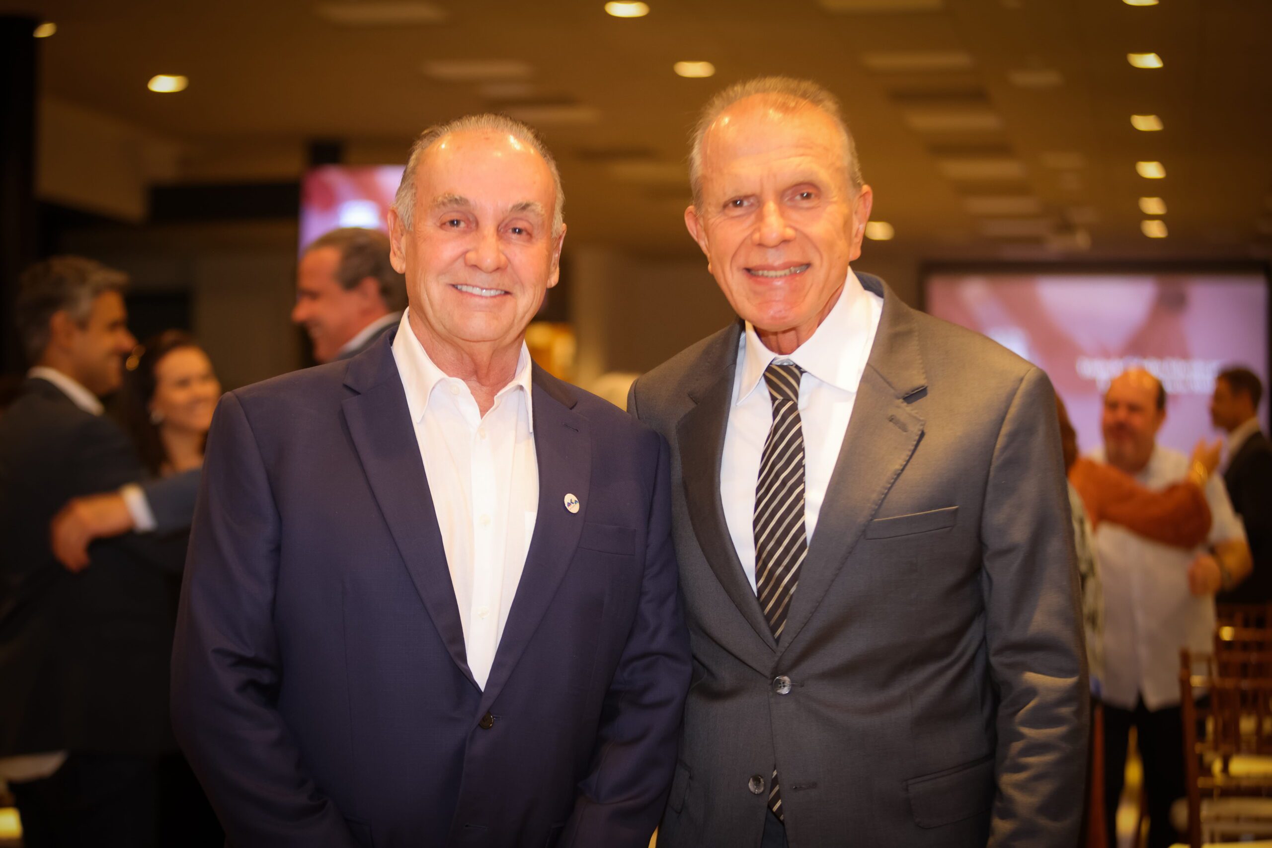 O arquiteto Fernando Rivaben recebe título de cidadão ribeirão-pretano | Crédito: Rafael Cautella