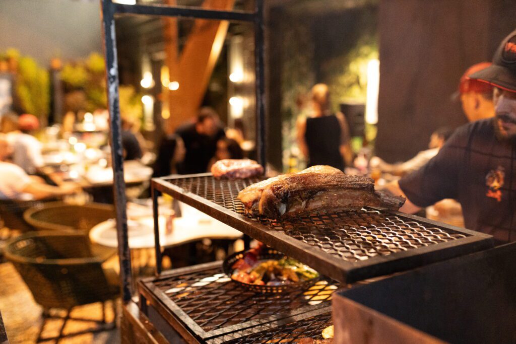 Collab do Sip Tapas Bar com RØD Parrilla | Crédito: Leo Canhas