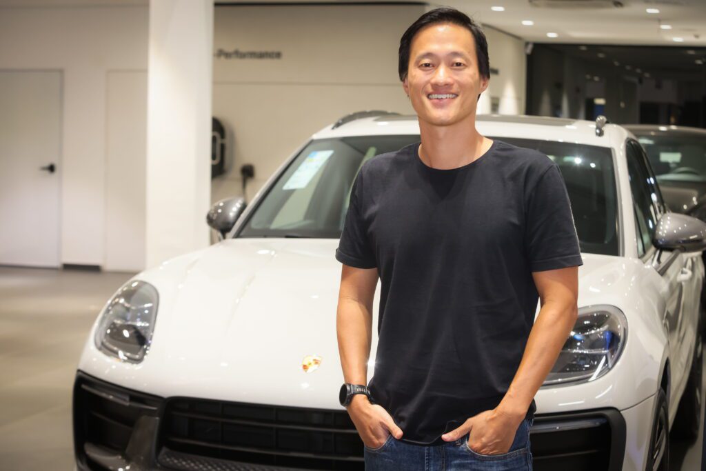 Dennis Wang participa de encontro na Porsche | Crédito: Rafael Cautella