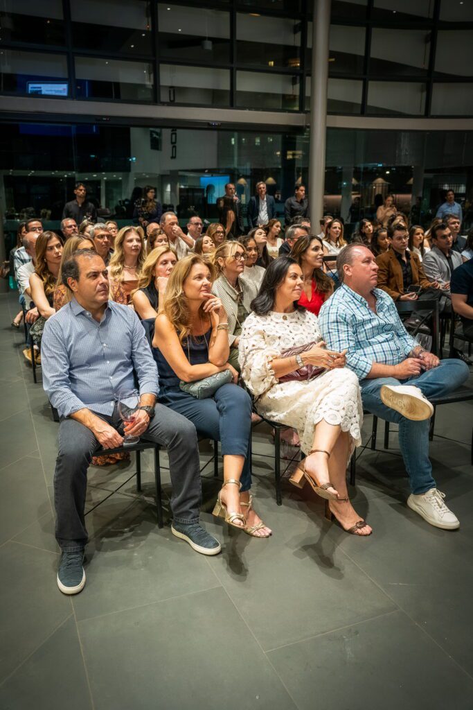 Dennis Wang participa de encontro na Porsche | Crédito: Vitorio Pagliuso