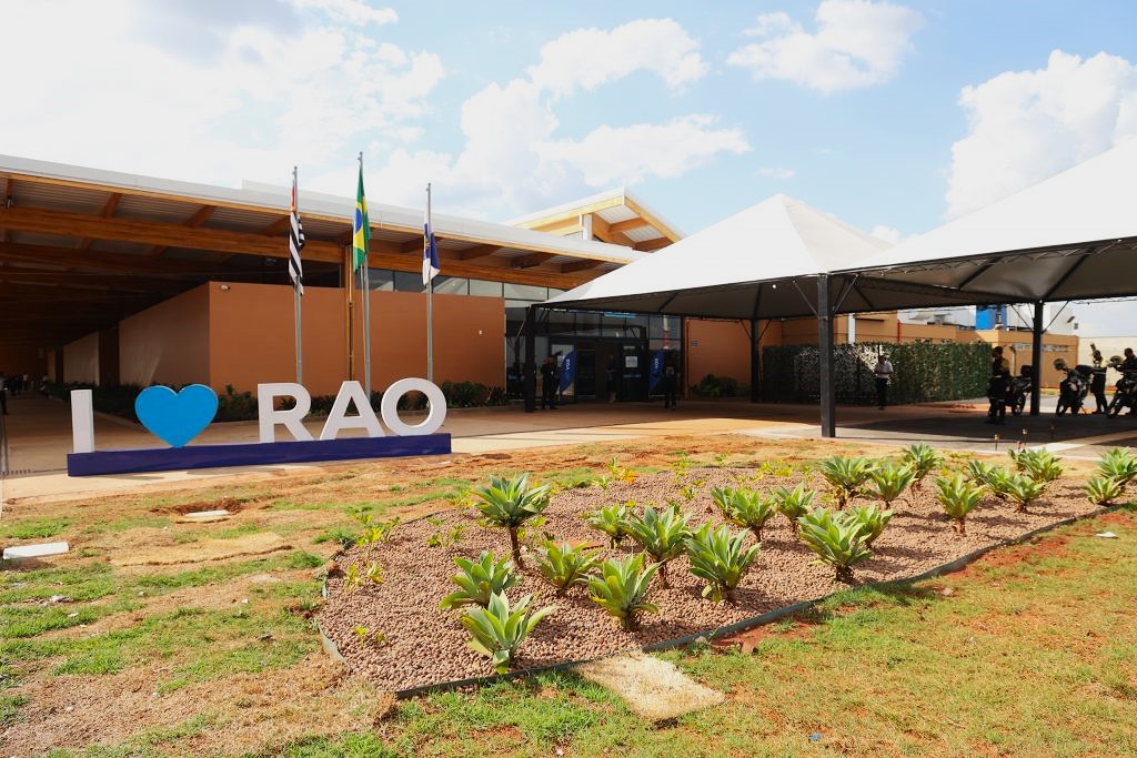 Placa no Aeroporto de Ribeirão Preto | Crédito: Divulgação