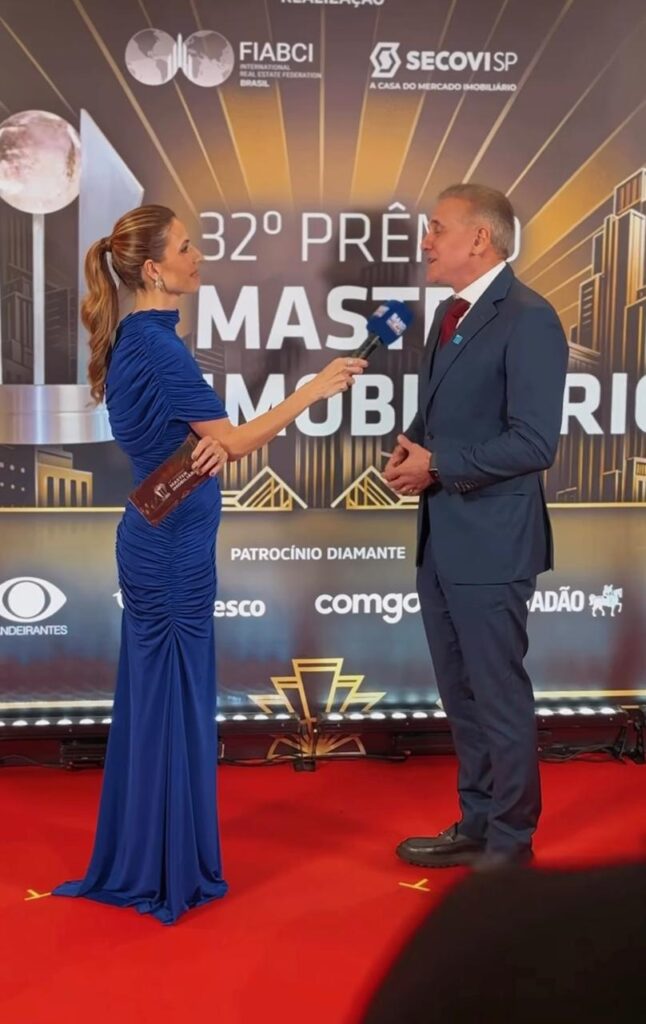 Olavo Tarraf  concede entrevista durante a premiação | Crédito: Arquivo pessoal