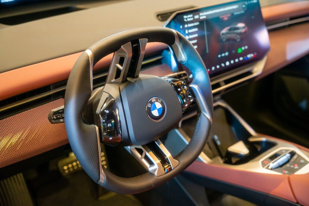 Novo BMW iX3 | Crédito: Vitório Pagliuso/Divulgação Eurobike