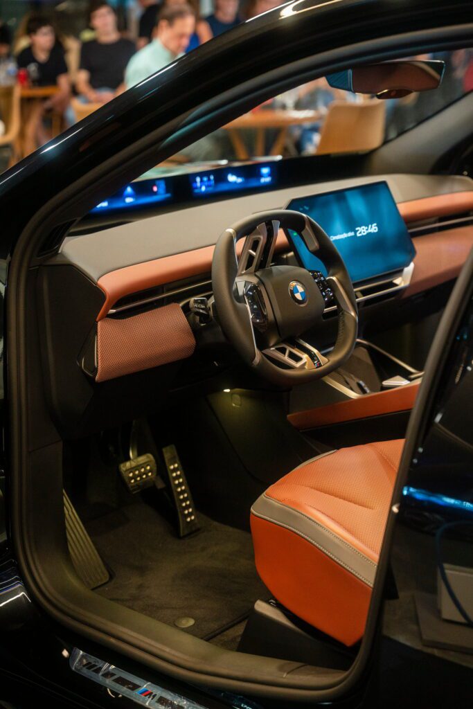 Novo BMW iX3 | Crédito: Vitório Pagliuso/Divulgação Eurobike