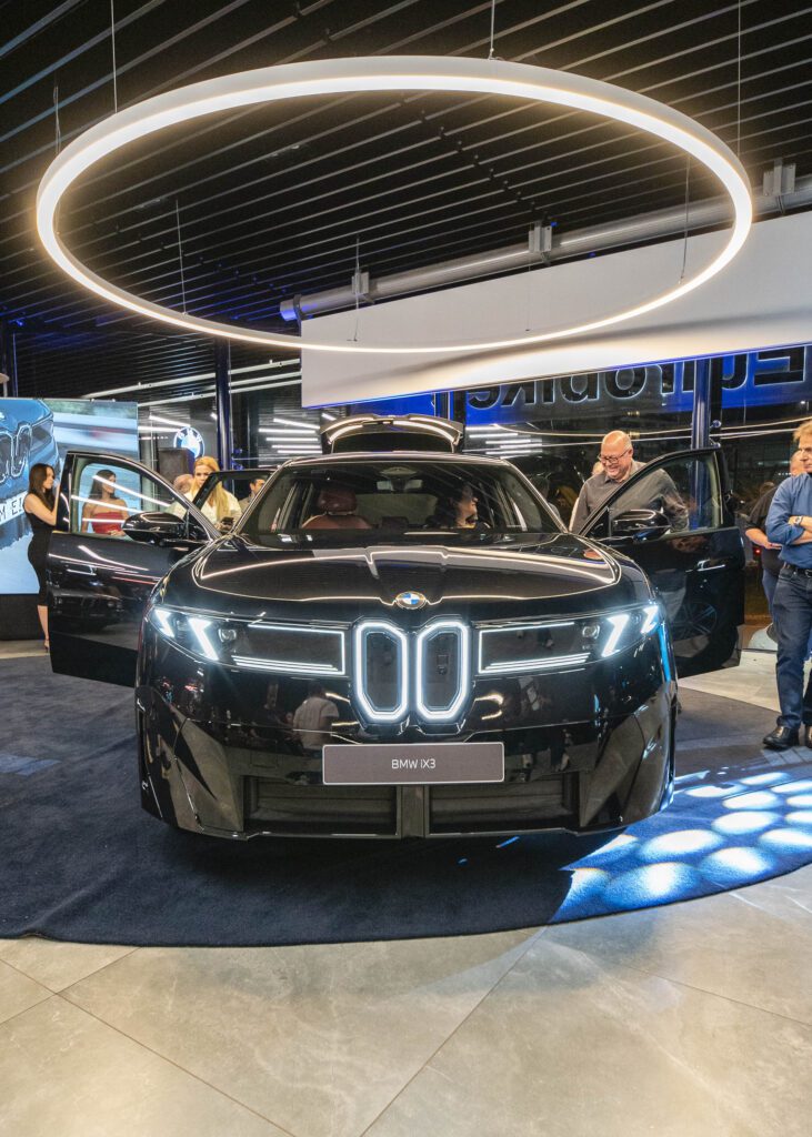 Novo BMW iX3 | Crédito: Vitório Pagliuso/Divulgação Eurobike