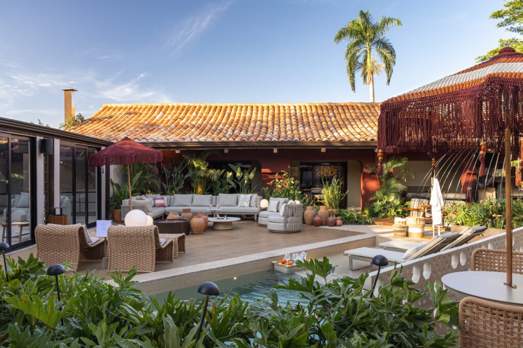 Espaço gastronômico Deck Oasis na CASACOR 2026 | Crédito: Keniche Santos