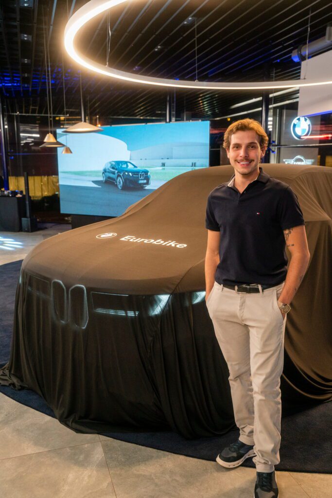 Eurobike apresenta novo BMW iX3 | Crédito: Vitório Pagliuso/Divulgação Eurobike