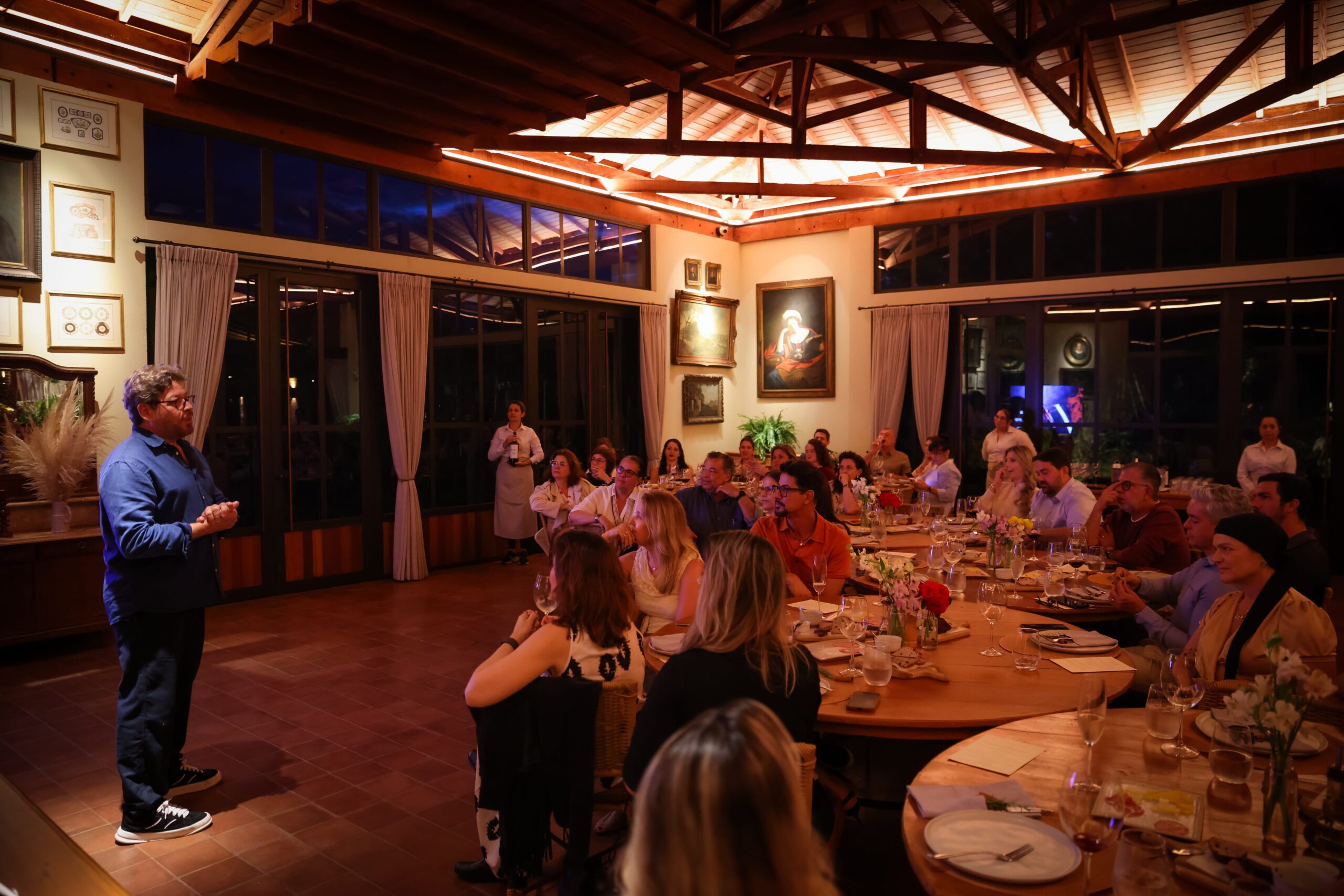 Relação entre arquitetura e memória inspira encontro com Jonas Lourenço na vinícola Biagi | Crédito: Rafael Cautella
