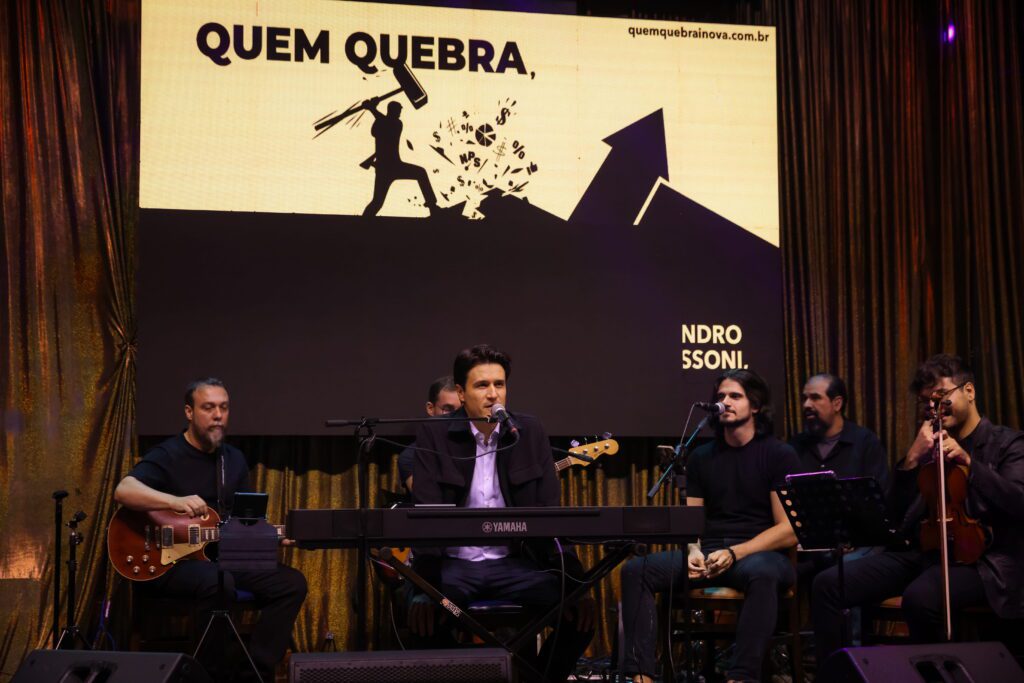 Novo livro vira tema de debate no Hard Talks | Crédito: Rafael Cautella