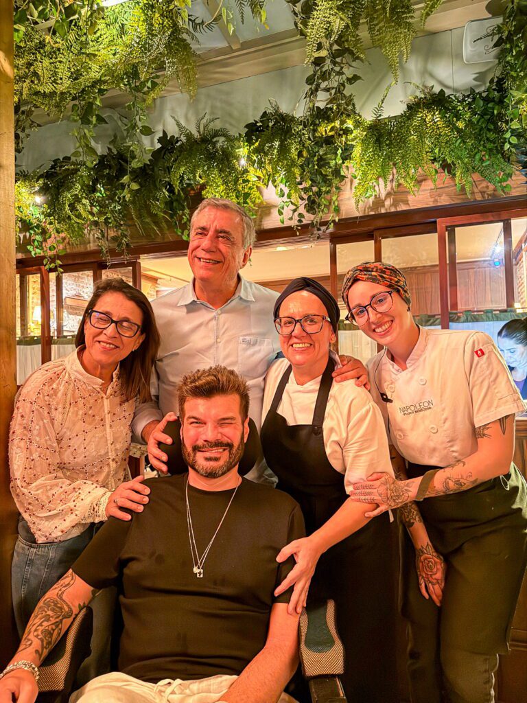 Napoleon recebe a chef Lana Tambelini | Crédito: Hütte